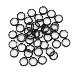 Fabricante de fábrica Venta directa Anillo de obsidiana negra natural Anillos de dedo de obsidiana de cristal hechos a mano redondos - Product Image 1