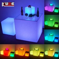 Fabricant chinois de haute qualité, fournisseur de cubes LED lumineux en polyéthylène à 16 couleurs changeantes, 16x16x16