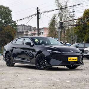 Changan Uni-V 2025 1.5 T 500Bar Premium Edition, prix des voitures neuves, prix bas, berline compacte 5 places, toit ouvrant, véhicules conduite à gauche - Product Image 4