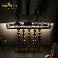 Table console moderne de luxe en pierre frittée italienne, structure en métal doré et acier inoxydable, mobilier écologique pour la maison