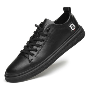 Zapatos de skate de cuero transpirables de verano estilo coreano a la moda para hombre, casuales con cordones, de boca baja simple, con costuras de cuero y EVA. - Product Image 1