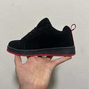 Scarpe da Corsa Classiche Retrò Leggere con Lacci per Uomo e Donna, Stile Sportivo Tinta Unita Traspirante e Confortevole per la Stagione Autunnale - Product Image 4