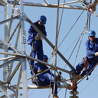 Tour d'angle autoportante en acier galvanisé 66KV 110KV pour la transmission d'énergie électrique haute tension