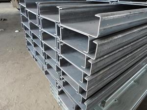 Loch gestanztes perforiertes schwarzes Eisen Struktur <span class=keywords><strong>C</strong></span> Stahl kanal träger Pfette Kohlenstoffs tahl <span class=keywords><strong>C</strong></span> U Kanal profil - Product Image 5