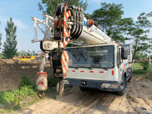 Le camion télescopique de boom de Zoomlion 25Ton a monté la grue à vendre - Product Image 4