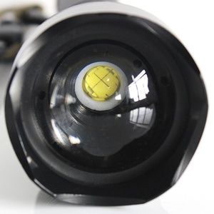 Lampe de poche de randonnée en plein air rechargeable étanche lumière de zoom forte transfrontalière pour l'éclairage de surbrillance d'urgence de pêche de nuit - Product Image 3