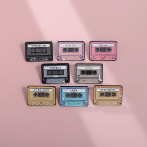 Broche Vintage de Esmalte con Diseño de la Banda The Cure, Butter 1989, Lover, Midnights, Cartoon, Rock, CD, Insignia Punk, Pin para Solapa - Product Image 6