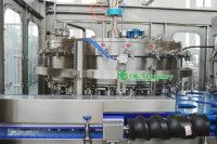 Ligne de remplissage de canettes en aluminium pour bière et jus gazeux à grande vitesse, machine de mise en conserve clé en main 6000CPH