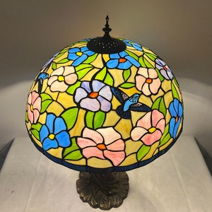 Lámpara de Mesa LED Europea de Vidrio Teñido Hecha a Mano LongHuiJing, Pantalla con Diseño de Aves y Ángel, para Hoteles, Bares, Restaurantes y Estudios - Product Image 5