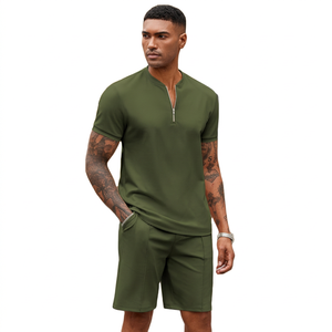 Conjunto de Verano para Hombre, Camiseta de Punto con Media Cremallera y Pantalones Cortos a Juego, Ligero, Transpirable, 100% Poliéster, Venta al Por Mayor de Fábrica - Product Image 1
