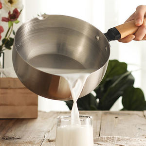 Casserole en acier inoxydable durable et écologique pour faire bouillir le lait, compatible avec les plaques à induction, design élégant Yukihira - Product Image 3