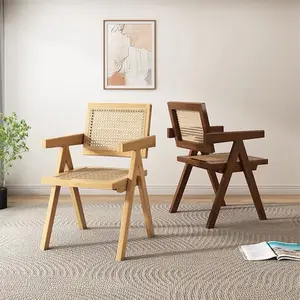 Chaise en rotin moderne Chaise de salle à manger en bois Chaises en rotin en bois massif pour balcons