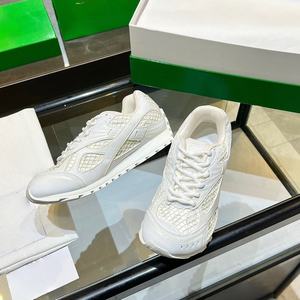 Chaussures de sport et de marche décontractées de haute qualité et tendance, élégantes pour hommes, avec doublure en mesh, toutes saisons - Product Image 1
