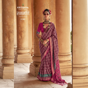 Saree en soie douce de créateur pakistanais indien vêtements de mariage élégants avec un beau design de tissage pour les occasions de fête traditionnelles - Product Image 1