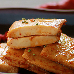 จินโมฟาง 20 กรัม ขายดี รสเผ็ด/บาร์บีคิว ยูทูฟู ขนมปลา ลูกชิ้นปลา และ ยูทูฟูปลา - Product Image 4