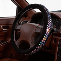 Aire Space Neon Holographic 3-Spoke Car Wheel Cover Model 2026LS-3 Bandes PU Réfléchissantes Vibrantes Effet Arc-en-ciel Cuir Durable