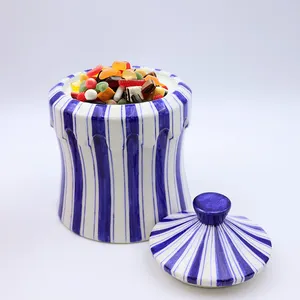 Recipiente de armazenamento de biscoitos vintage para decoração de casa de férias personalizado, pote de doces em forma de tenda de natal de cerâmica com tampa