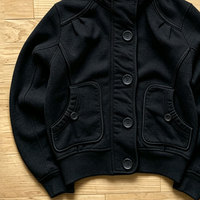 Blouson Bomber Unisexe OEM en Coton Épais Rembourré Brodé à Capuche, Design à Bouton Unique sur le Devant, Respirant, Hiver, Style Urbain