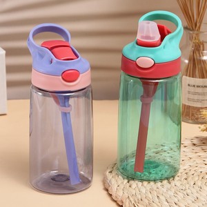 Bouteille d'eau en plastique pour enfants, vente en gros, motif dessin animé, réutilisable, anti-fuite avec paille - Product Image 4