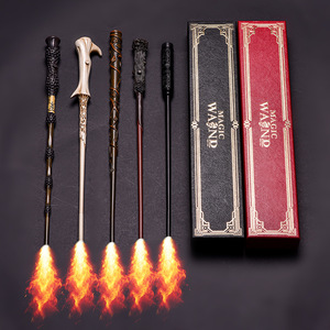Varita de Juguete Lanza Llamas, Proyectiles de Fuego para Cosplay, Lanzamiento de Hechizos, Accesorio Mágico de Metal Seguro e Interactivo para Magia de Cerca - Product Image 1