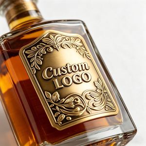 Étiquettes métalliques personnalisées 3D gaufrées de qualité supérieure, plaquées or, avec logo de marque, autocollant décoratif pour bouteilles de whisky, rhum et vin - Product Image 1