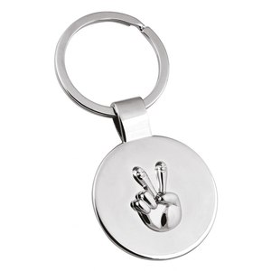 Llavero de metal plateado con colgante decorativo con signo de victoria para llaves y bolsos - Product Image 1