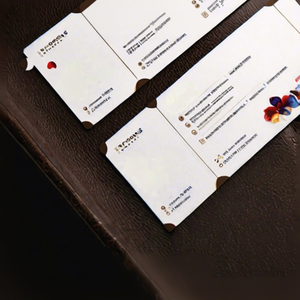 Services d'impression <span class=keywords><strong>de</strong></span> billets personnalisés et <span class=keywords><strong>de</strong></span> cartes-cadeaux avec estampage à chaud en or sur papier couché et carton - Product Image 2