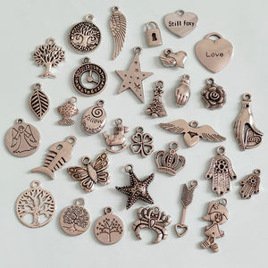 Pendentif en alliage rétro suspendu Charms DIY Making Fit Bracelet Collier Collier Porte-clés Sac à main <span class=keywords><strong>Bijoux</strong></span> <span class=keywords><strong>pour</strong></span> femmes enfants Cadeau <span class=keywords><strong>Arbre</strong></span> de vie - Product Image 3