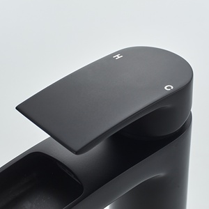 Grifo mezclador <span class=keywords><strong>de</strong></span> lavabo <span class=keywords><strong>de</strong></span> latón moderno <span class=keywords><strong>de</strong></span> diseño único, grifos <span class=keywords><strong>de</strong></span> lavabo <span class=keywords><strong>de</strong></span> baño baratos <span class=keywords><strong>de</strong></span> cascada <span class=keywords><strong>de</strong></span> un solo Mango, negro - Product Image 5
