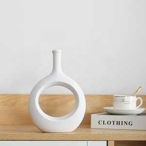 Jarrón de Cerámica Moderno y Simple, Blanco y Negro, Esmaltado, para Sala de Estar, Dormitorio, Escritorio, Decoración del <span class=keywords><strong>Hogar</strong></span>, Arreglos Florales, Diseño Hueco, Estilo Ejecutivo - Product Image 3