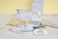 Cartes de tarot et cartes oracle personnalisées avec logo imprimé, bord doré de haute qualité, boîte magnétique et film tactile.