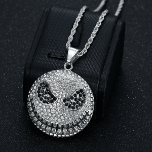 Collier Pendentif Crâne Souriante Gothique en Acier Inoxydable Plaqué Or 18 carats avec Zircons et Cristaux, Style Hip Hop Bling Bling pour Hommes - Product Image 3