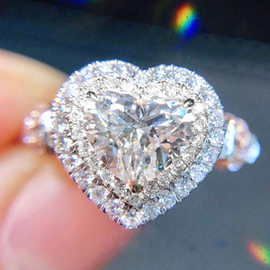 Elegante Anello a Cuore per Donna, Accessorio Minimalista e Romantico, Regalo di Moda per Uso Quotidiano - Product Image 1