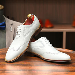 รองเท้าหนังแท้คุณภาพสูงสำหรับผู้ชายไซส์ใหญ่ แบบสวม คลาสสิก หุ้มข้อ พื้นยาง กันน้ำ ใส่ได้ทั้งฤดูใบไม้ร่วงและฤดูหนาว พร้อมพื้นรองรับแรงกระแทก - Product Image 5