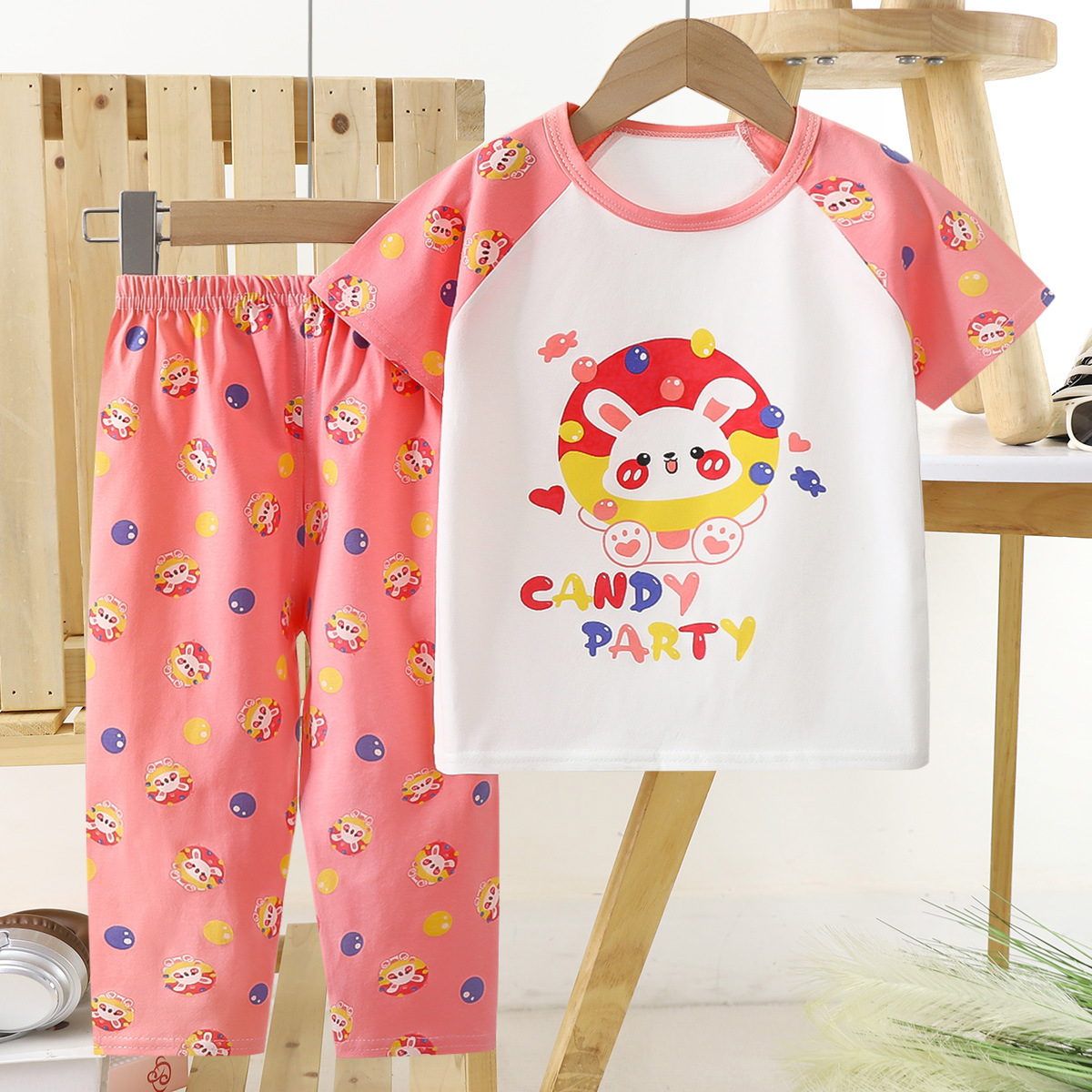 Dxck18 - Pantalón manga corta - Conejo Kaka