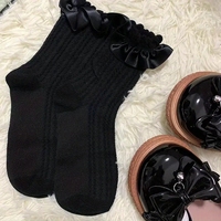 2024 Offres Spéciales à volants texturé chaussettes doux mignon mi tube chaussettes femmes bas bonneterie en gros