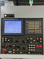 Centre de fraiseuse verticale CNC VMC modèle 850 YCM FV85 à vendre