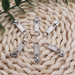 Glissières de <span class=keywords><strong>fermeture</strong></span> <span class=keywords><strong>éclair</strong></span> en métal <span class=keywords><strong>YKK</strong></span> de haute qualité, vente en gros d'usine - Product Image 2