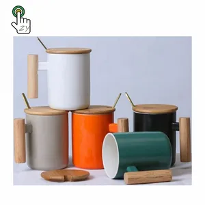 Рекламный Подарочный набор с логотипом на заказ, белая глиняная керамическая чайная кофейная кружка для сублимации с бамбуковой крышкой и ложкой