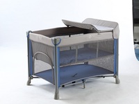 Lit de jeu pliable confortable pour bébé, pliable d'une seule main, avec deux couleurs, quatre coins et quatre filets en maille, 100 % polyester, design moderne pour chambre à coucher