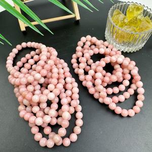 Bracelet extensible en perles de pierre d'énergie en cristal de quartz d'opale rose naturelle pour femmes - Product Image 2