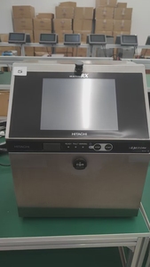 Imprimante jet d'encre continu (CIJ) Hitachi RX2 d'occasion, très demandée, machine de codage industrielle à encre noire pour l'impression de codes lots et codes-barres - Product Image 6