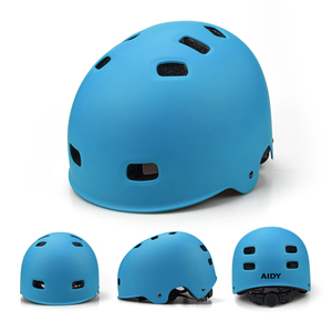 Coque en matériau ABS homologué CE Casque de skateboard, de patinage à roulettes, de cyclisme, de sport de plein air pour adultes Casque de vélo d'équilibre Longboard - Product Image 4