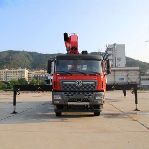 Grúa Telescópica Montada en Camión Dongfeng 8x4 de 16 Toneladas, 40 Toneladas, Grúa de 35 Toneladas para Trabajo Pesado - Product Image 5