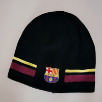 Chapeau d'hiver en tricot en gros avec étiquette tissée personnalisée, bonnet en tricot, broderie plate avec pompon en fourrure