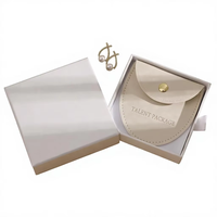 Pochette de rangement mini en cuir PU tendance pour bijoux (boucles d'oreilles, colliers) avec bouton-pression et logo gaufré, idéale pour les mariages