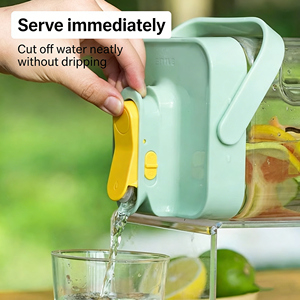 Jarra de Agua para Refrigerador de Plástico de Gran Capacidad Resistente a Altas Temperaturas para Té de Frutas y Bebidas Frías con Grifo - Product Image 4
