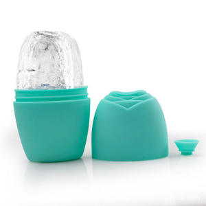 ไอเดียสินค้าใหม่ขายส่งปี 2026 ลูกกลิ้งน้ำแข็งซิลิโคนสำหรับใบหน้า ช่วยให้ผิวกระจ่างใส แม่พิมพ์นำกลับมาใช้ใหม่ได้ - Product Image 1