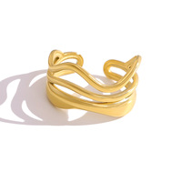 Bague d'ouverture irrégulière multicouche non ternie Lignes uniques Croisées Bague en acier inoxydable PVD or 18 carats en forme de coeur pour femme