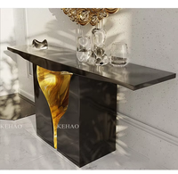 Table console de style baroque avec miroir, design moderne et luxueux, table console noire avec miroir